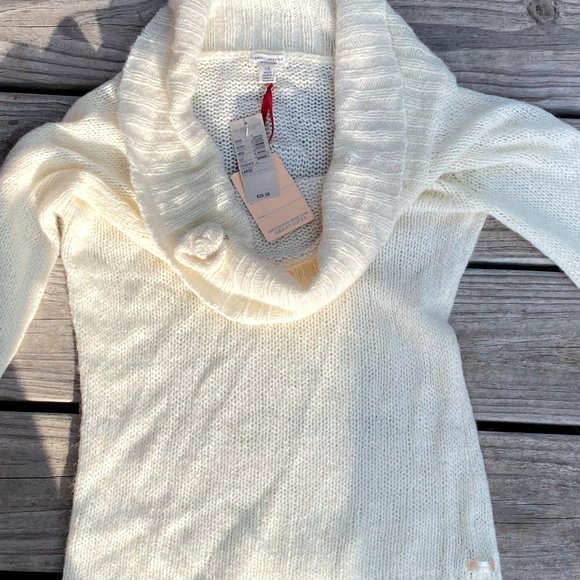 American Eagle Outfitters Cream Wide Neck Collar w/Flower Sweater Size XL NWT - Picture 6 of 11